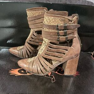 FB-JUDE | Freebird Stores Blush Multi 7.0